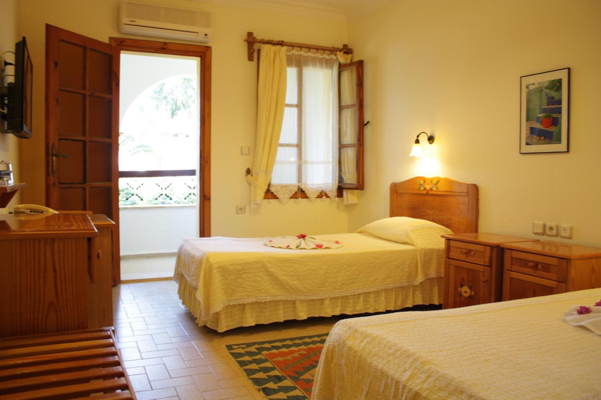 Toloman Hotel Bitez Beach Pokoj fotografie